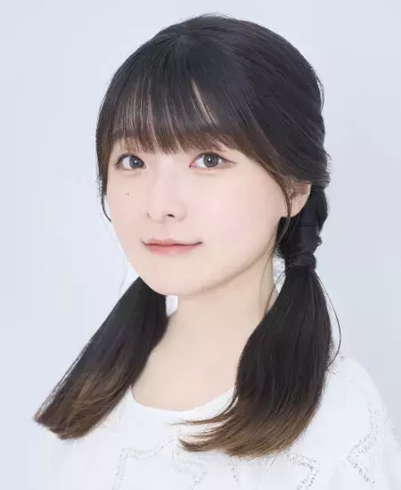 Akina Houmoto
