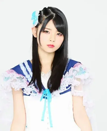 Emiri Suyama