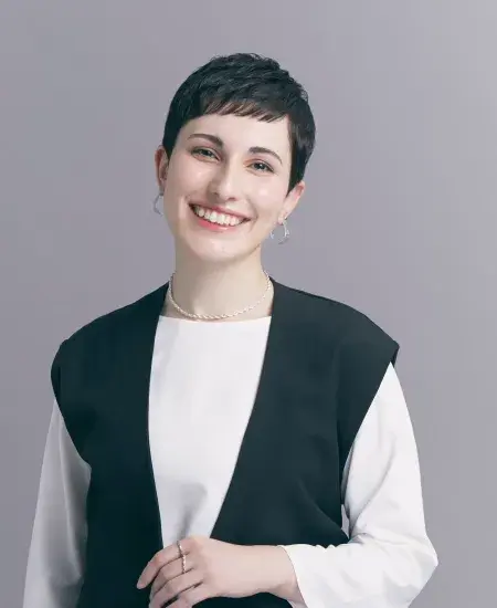 Nikray Farahnaz